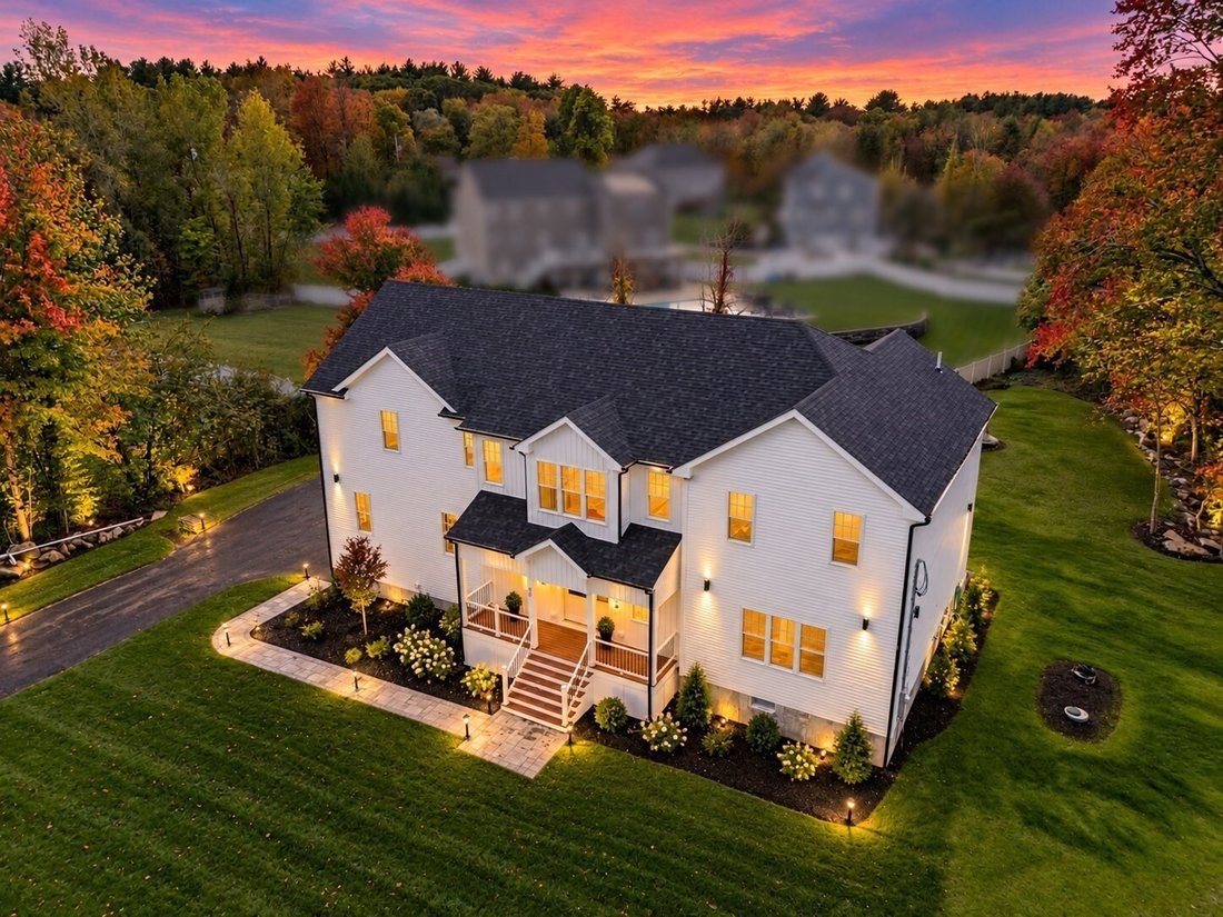 House in Holliston, Massachusetts, United States 2 - 19103109