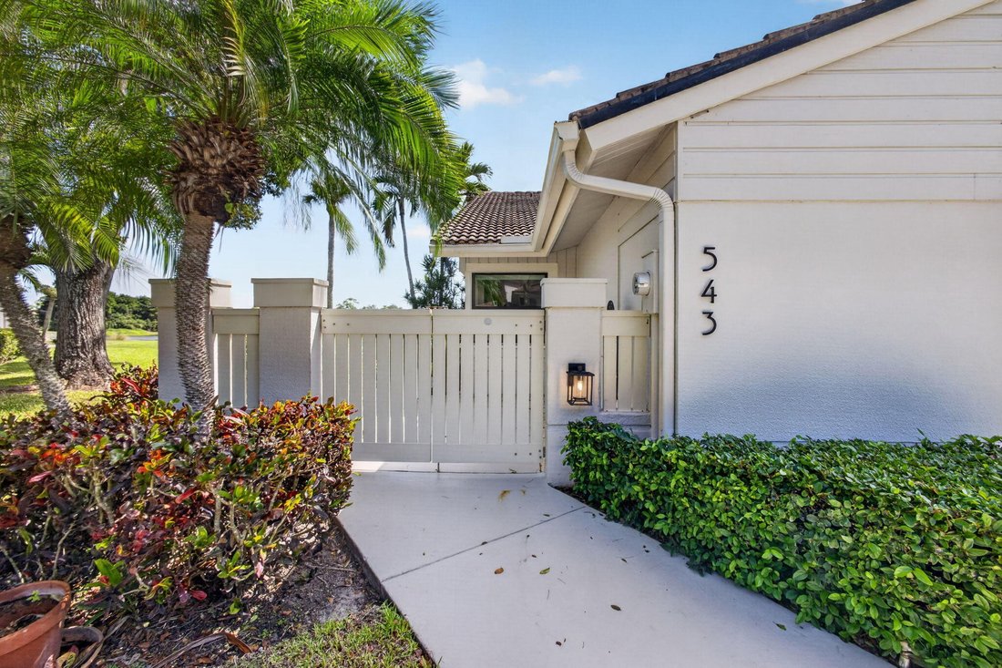 House in Palm Beach Gardens, Florida, United States 2 - 19104447