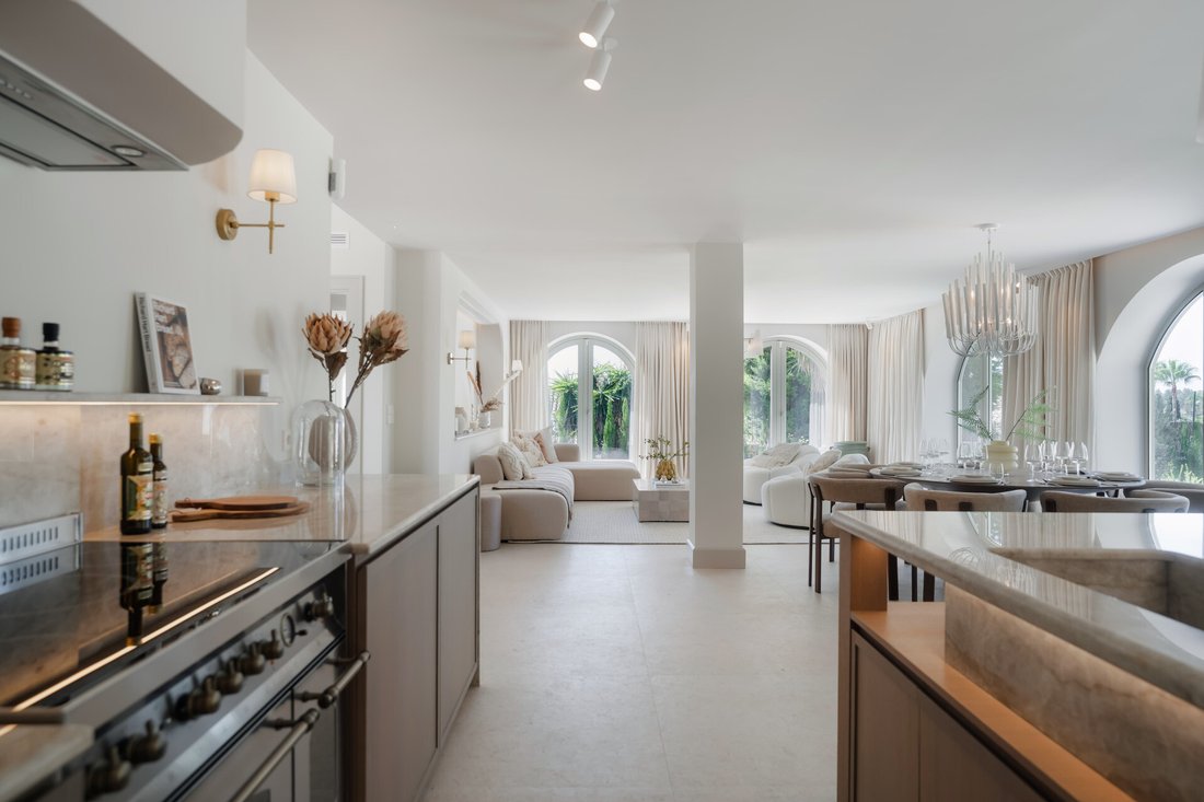 Villa in Nueva Andalucía, Marbella, Spanien 5 - 19103578