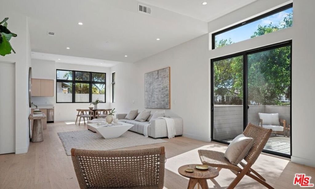 Andere in Culver City, Kalifornien, Vereinigte Staaten 3 - 19104016