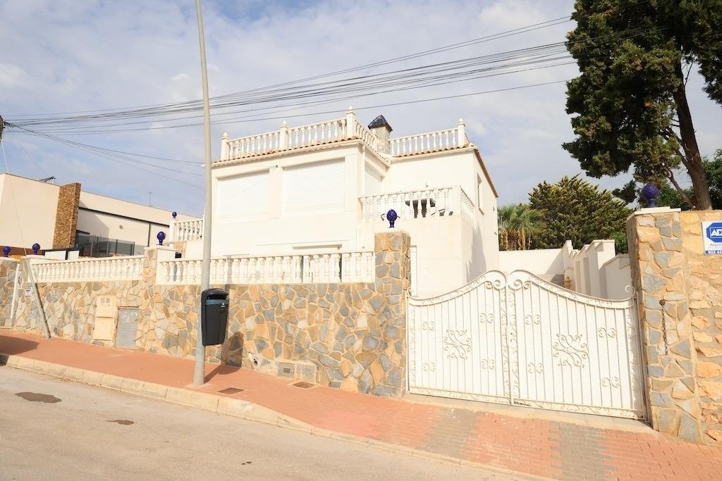 Villa en Torrevieja, Comunidad Valenciana, España 1 - 19105618