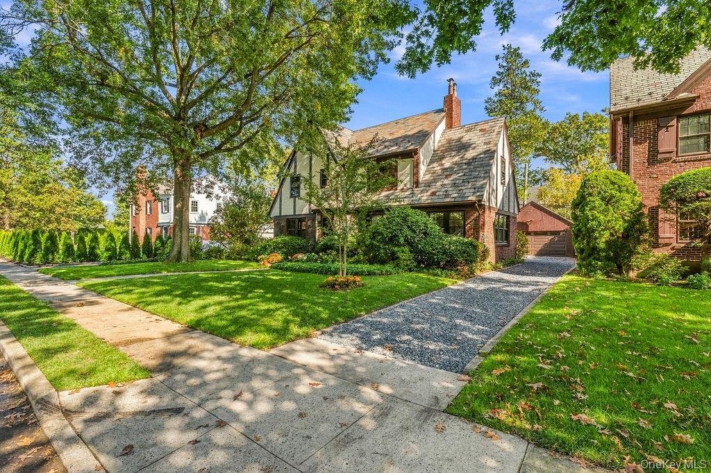 House in Garden City, New York, United States 4 - 19104433