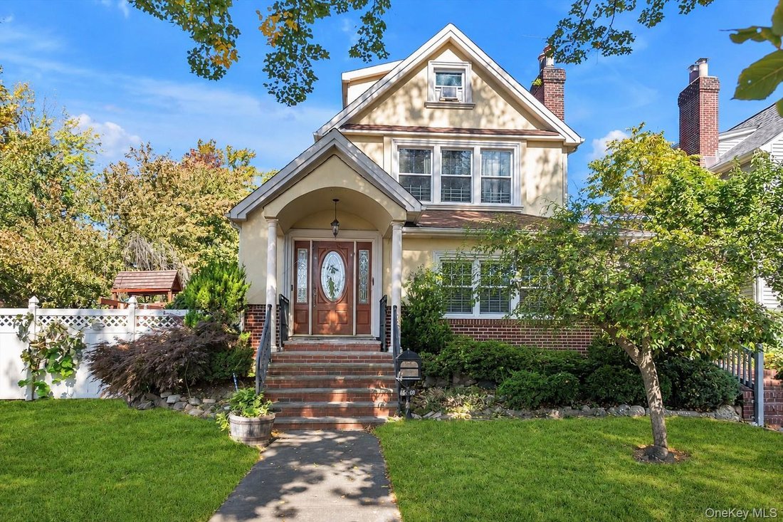 House in New York, New York, United States 1 - 19104456