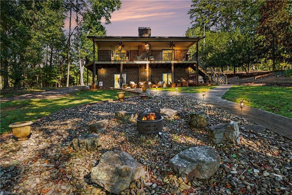 Maison à Mount Gilead, Caroline du Nord, États-Unis 1 - 19103928