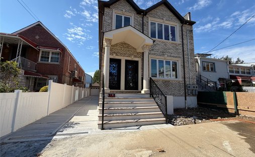 House in New York, New York, United States 1