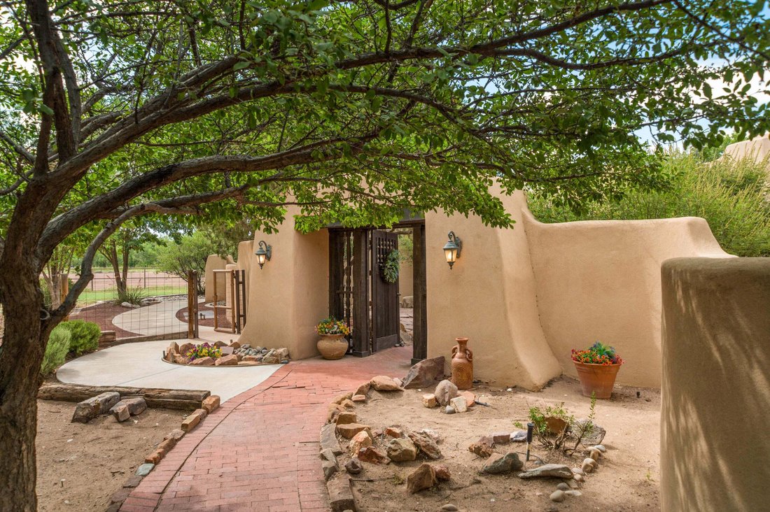House in Los Lunas, New Mexico, United States 1 - 19103807