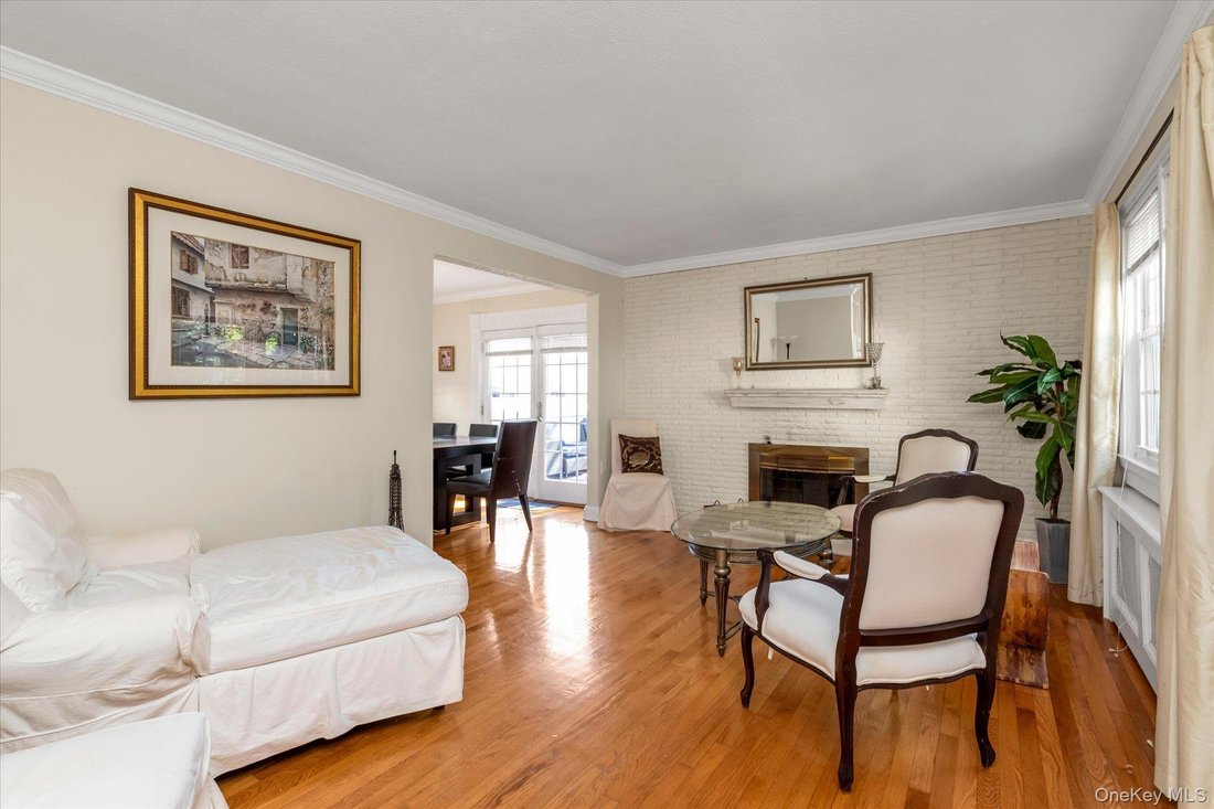 House in Bellmore, New York, United States 3 - 19105162