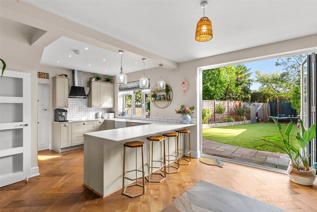 Haus in Whitton, Richmond am Thames, England 2 - 19103656