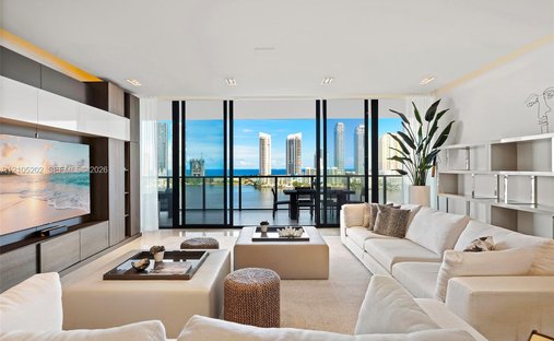Condo in Golden Beach, Florida, United States 1
