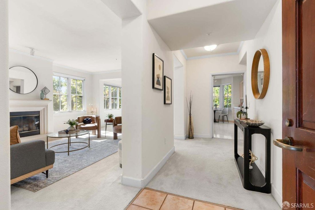 Condo in Los Altos Hills, California, United States 2 - 19103490