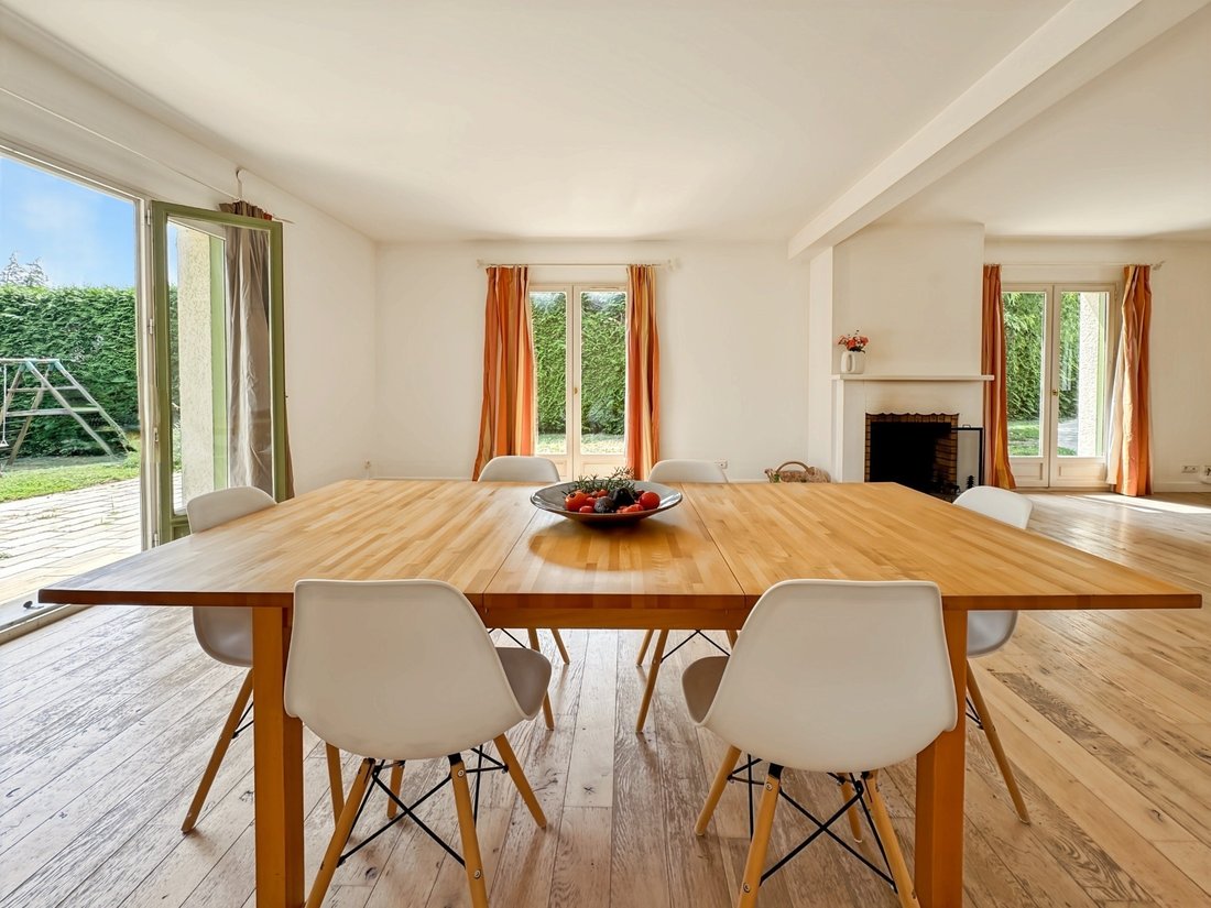 Maison à Cessy, Auvergne-Rhône-Alpes, France 2 - 19105377