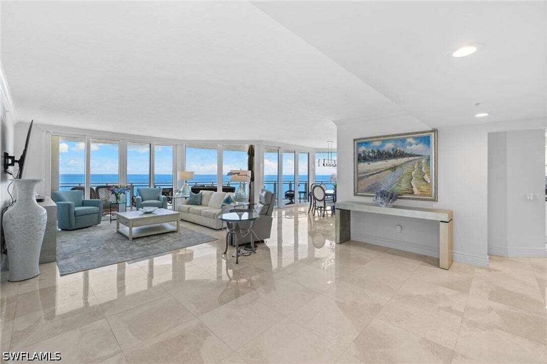 Condo in Naples, Florida, United States 2 - 19103808