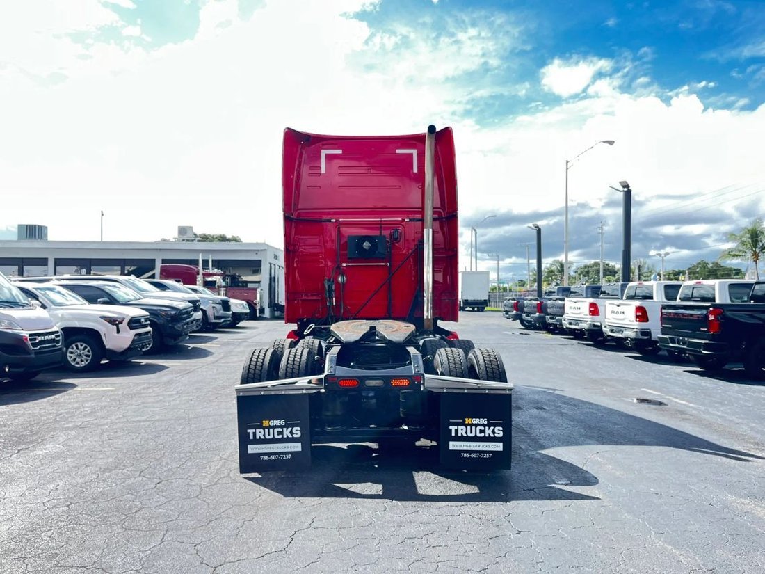 2019 Volvo Commercial VNL VNL 860 Sleeper in Miami, FL, United States 5 - 19105927