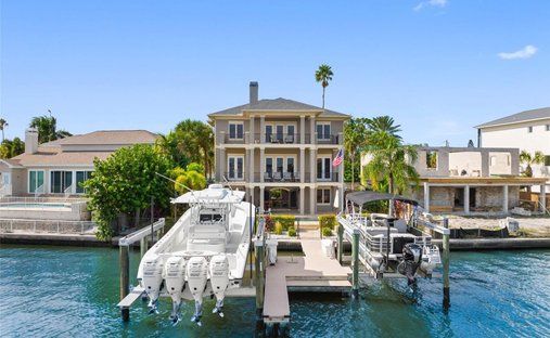 House in Belleair Beach, Florida, United States 1