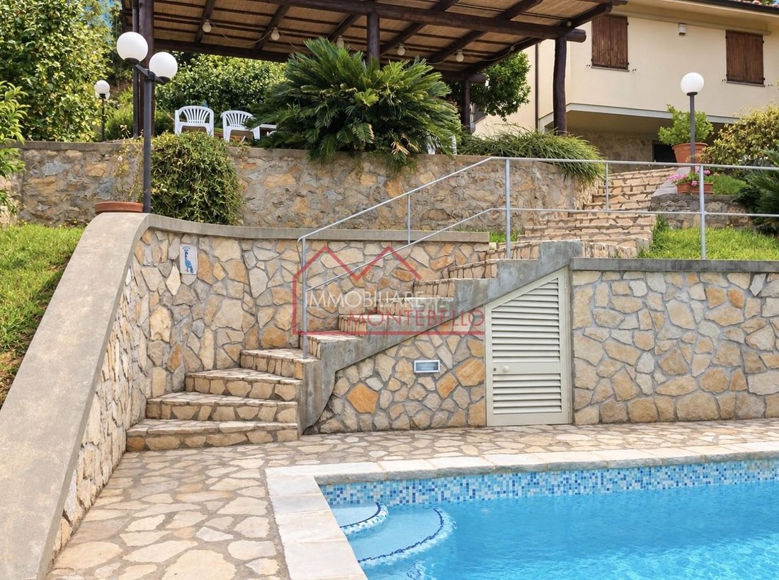 Villa in Camaiore, Toskana, Italien 3 - 15630988