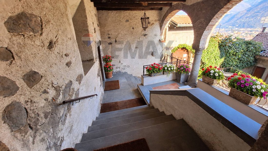 Haus in Costa Volpino, Lombardei, Italien 3 - 19106266