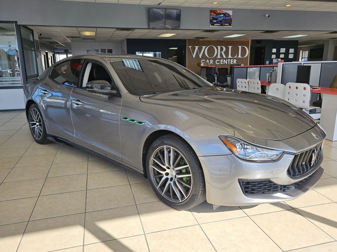 Sedan in Kissimmee, FL, United States 1 - 19105806