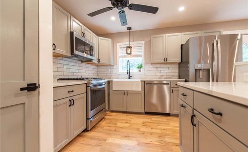 House in West Greenwich, Rhode Island, United States 1