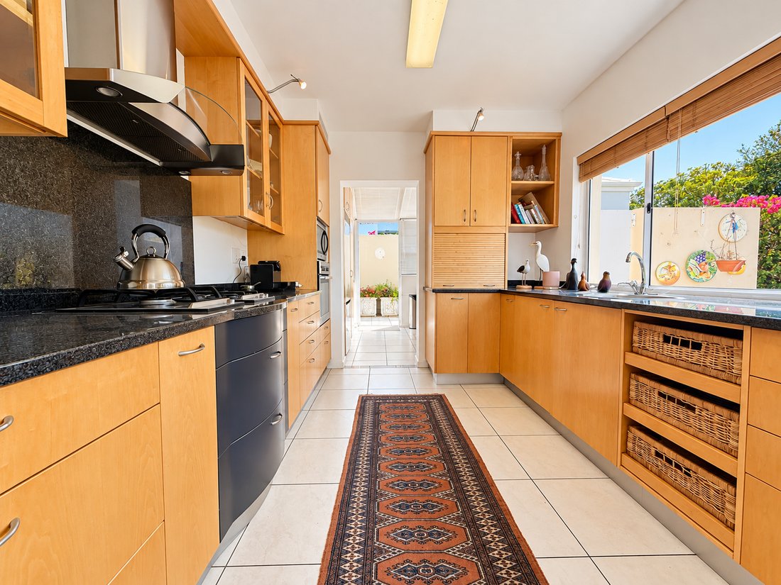 Anwesen in Somerset West, Helderberg, Kapstadt 4 - 19106049