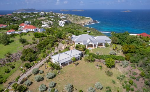 House in Montjean, Saint Barthélemy 1