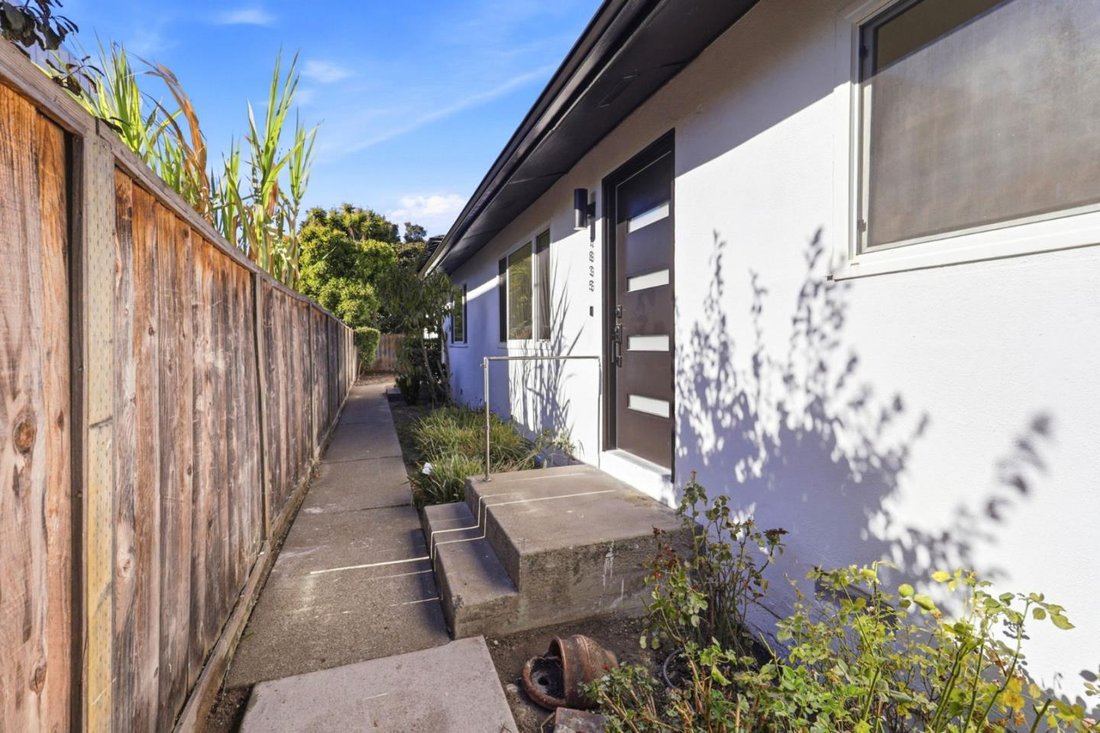 House in Redwood City, California, United States 4 - 19103876