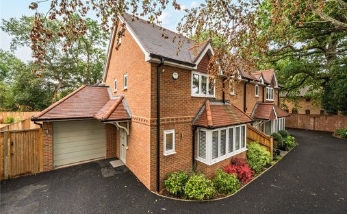 Haus in Sendmarsh, Send, England 1