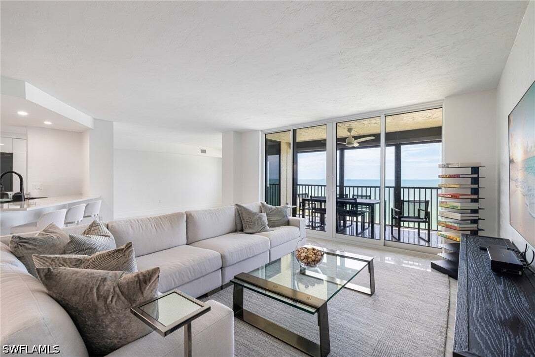 Condo in Naples, Florida, United States 1 - 19103816