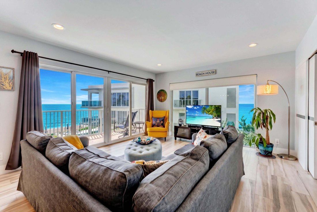 Co Op in Hillsboro Beach, Florida, United States 5 - 19104623