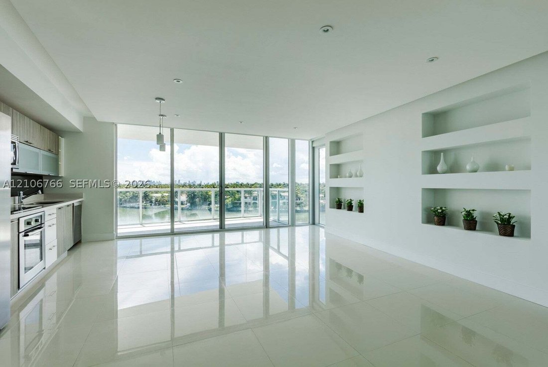 Condo in Miami Beach, Florida, United States 3 - 19103809