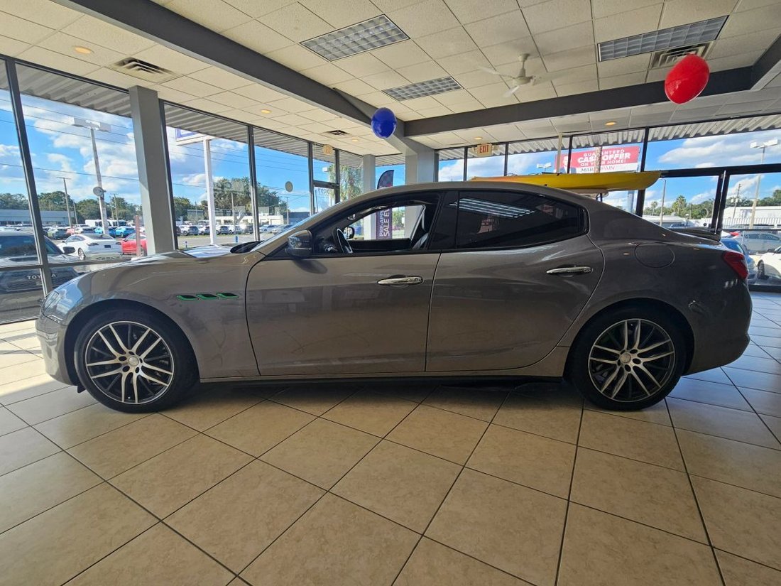 Sedan in Kissimmee, FL, United States 4 - 19105806