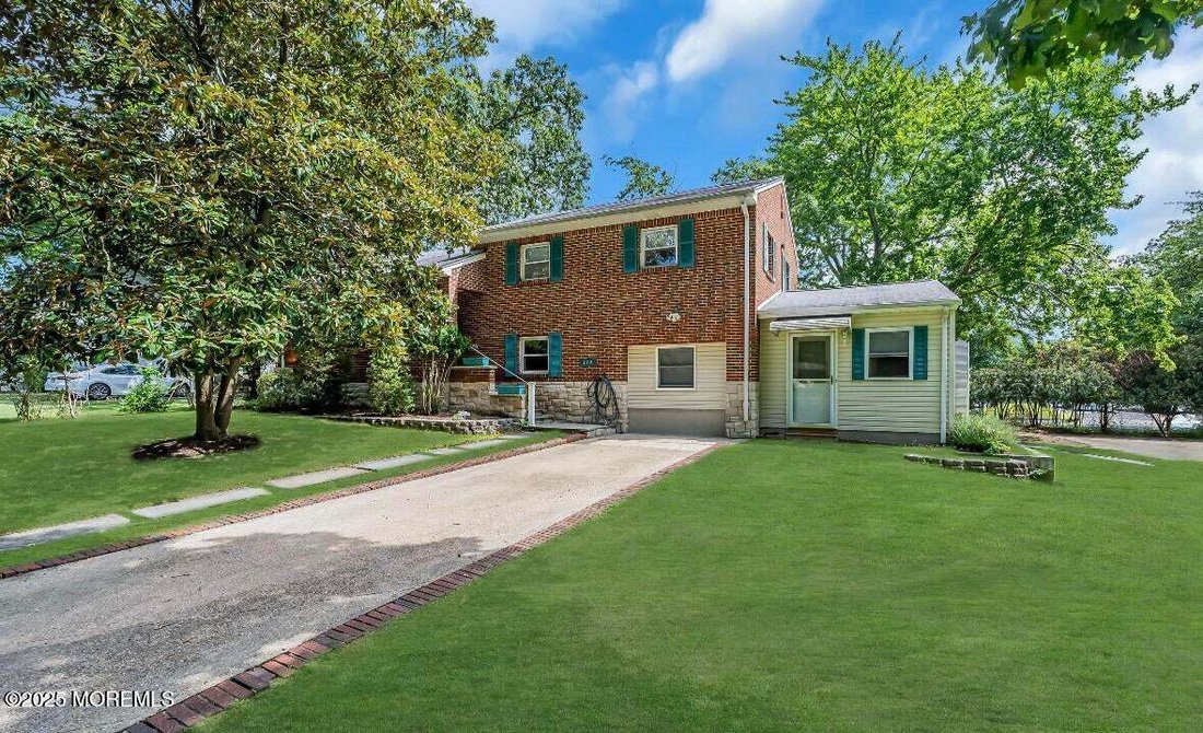 House in Oakhurst, New Jersey, United States 3 - 19103692