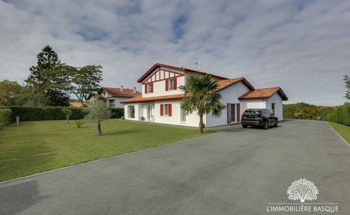 Villa in Ustaritz, Neu-Aquitanien, Frankreich 1