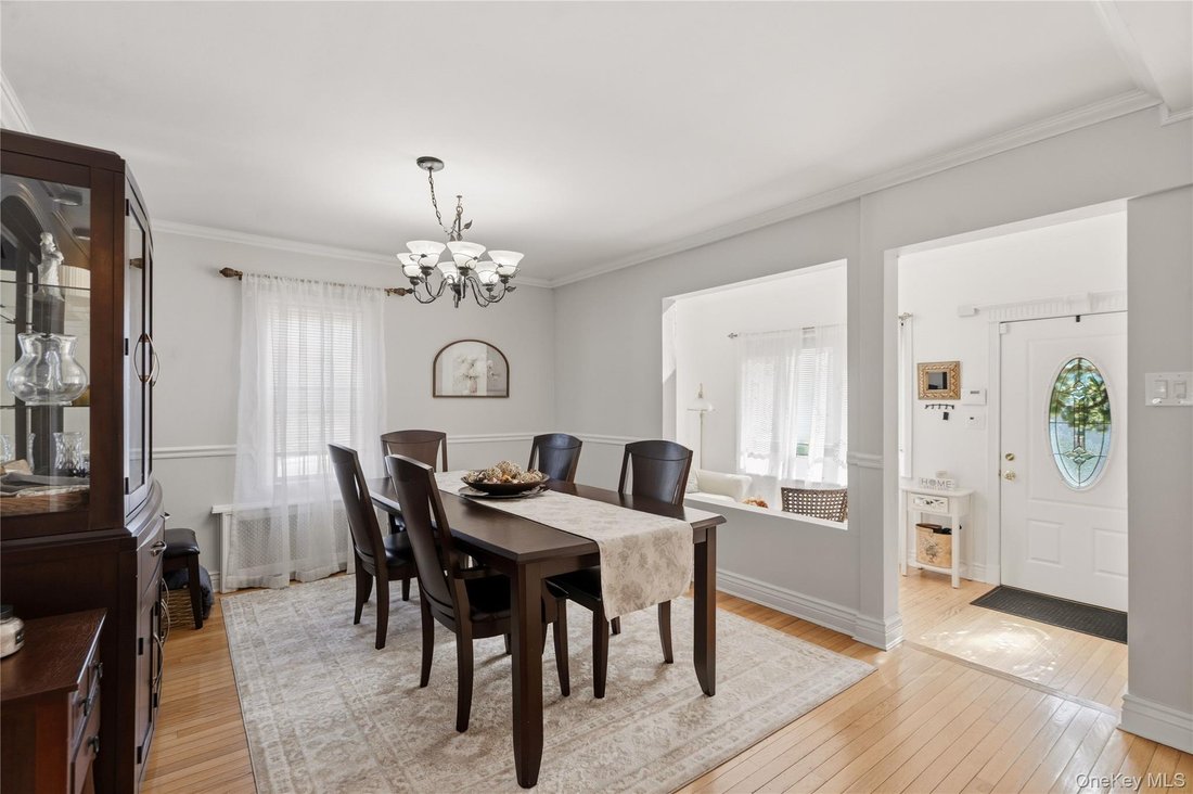 House in Bellmore, New York, United States 5 - 19105208
