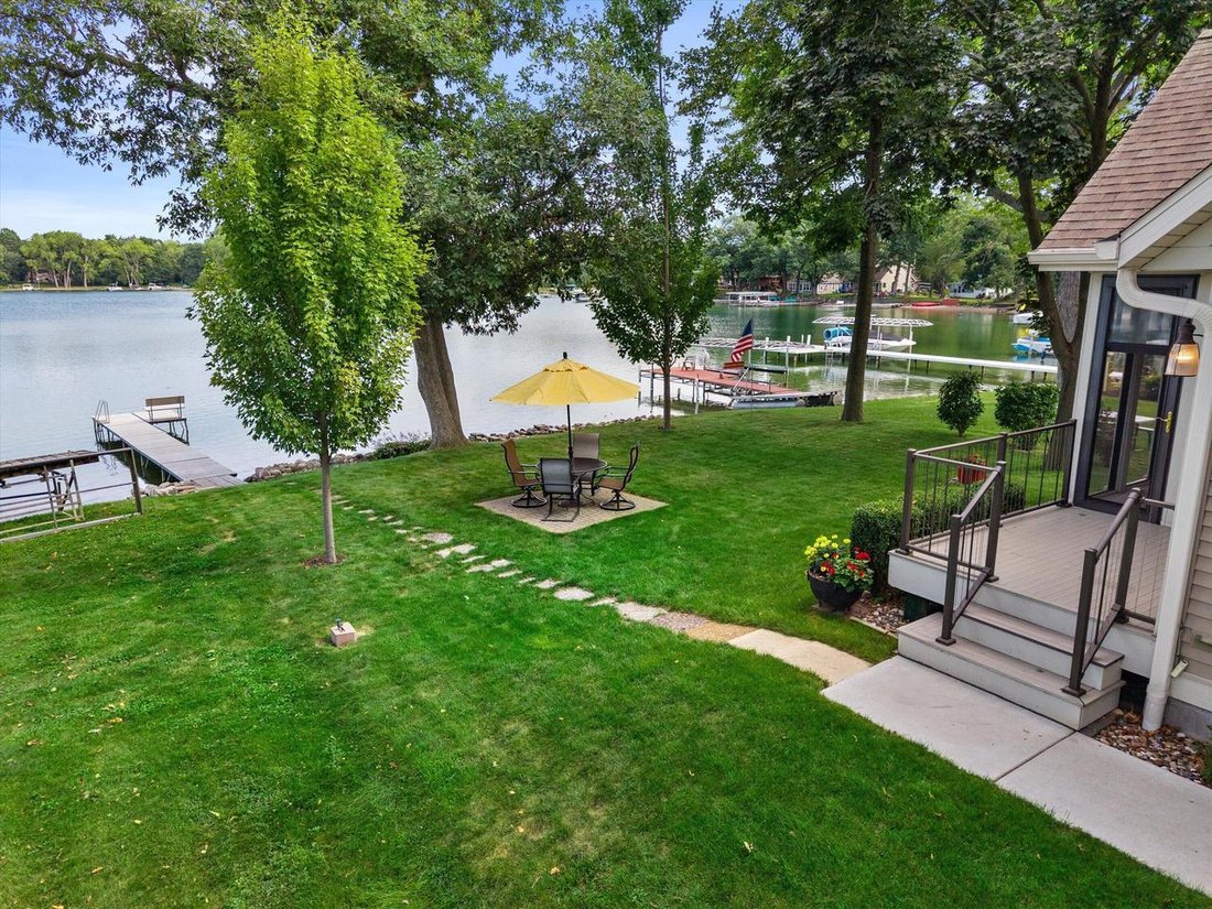 Casa a Okauchee Lake, Wisconsin, Stati Uniti 5 - 19103566