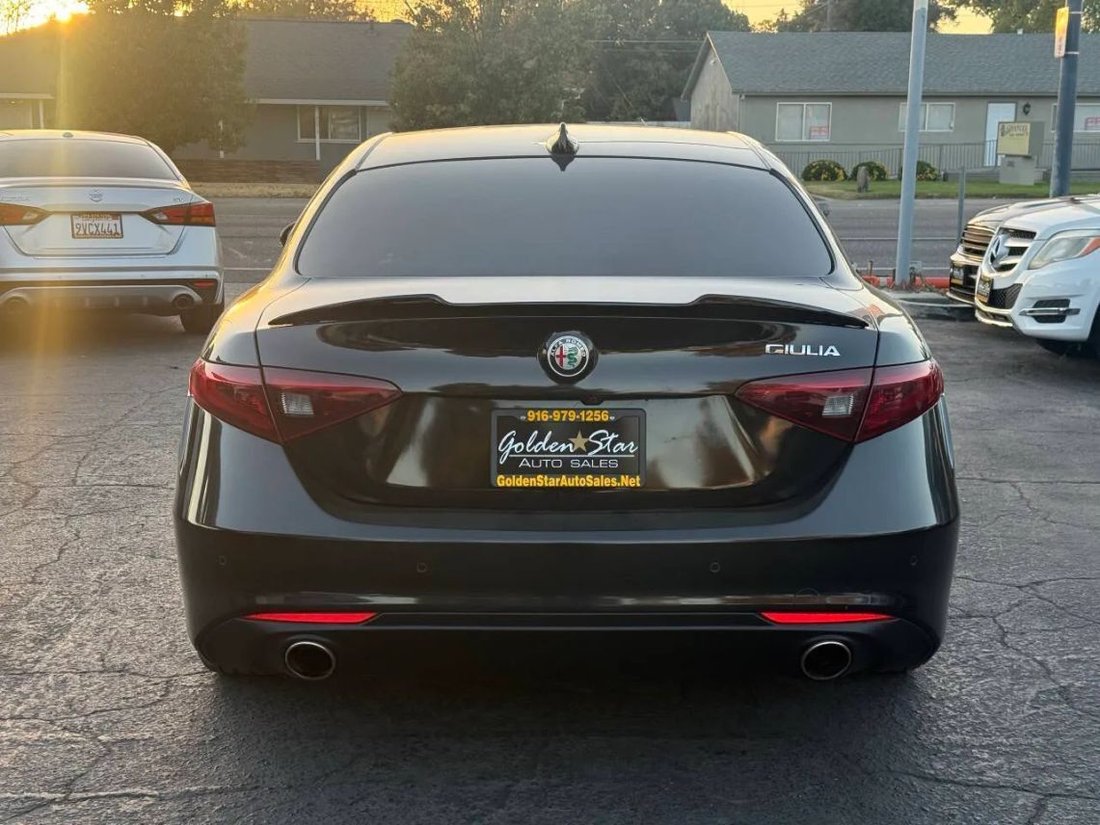 Sedan in Sacramento, CA, United States 4 - 19105692
