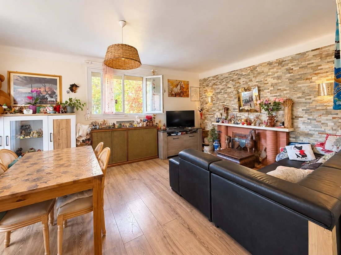 House in Champignol, Saint-Maur-des-Fossés, France 4 - 19105579
