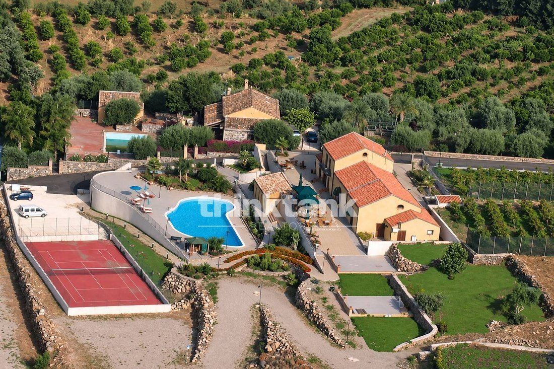 Andere in Calatabiano, Sizilien, Italien 1 - 19106268