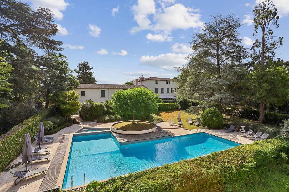 Apartment in Centre, Caluire-et-Cuire, France 1 - 19103720