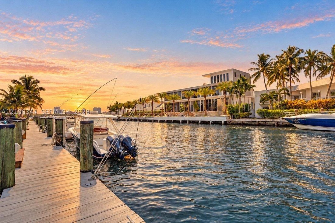 Townhouse in North Miami Beach, Florida, United States 1 - 19103836