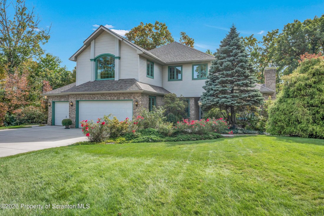 House in Clarks Summit, Pennsylvania, United States 1 - 19103111