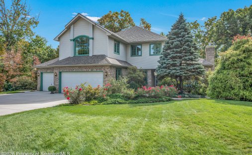 House in Clarks Summit, Pennsylvania, United States 1