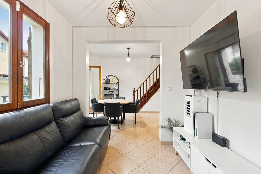 Villa à Vitry-sur-Seine, Île-de-France, France 2 - 19105650