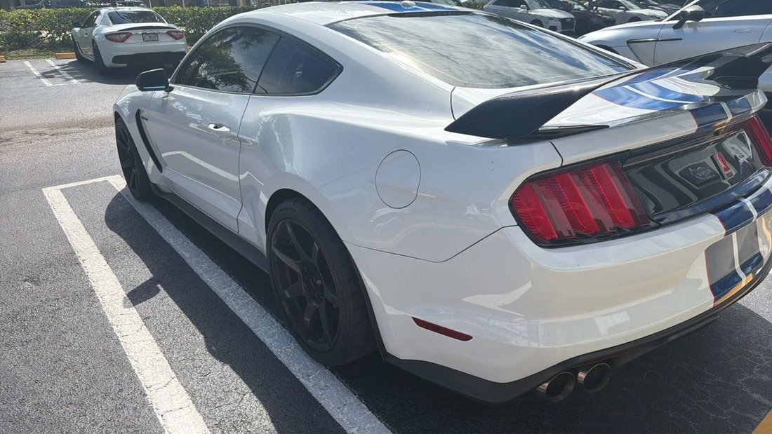 Coupe in Boynton Beach, FL, United States 5 - 19105758
