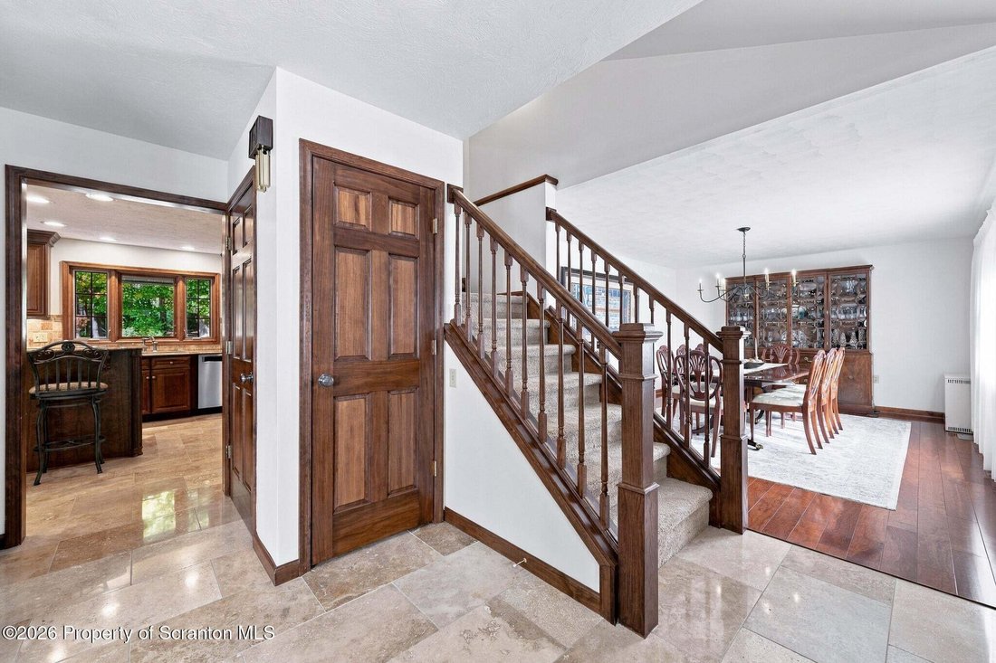 House in Clarks Summit, Pennsylvania, United States 5 - 19103100