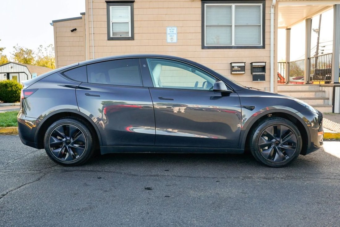 Suv in Atlantic Highlands, NJ, United States 4 - 19105710