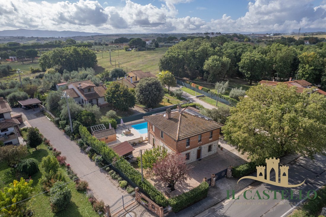 House in Castiglione del Lago, Umbria, Italy 2 - 19105629