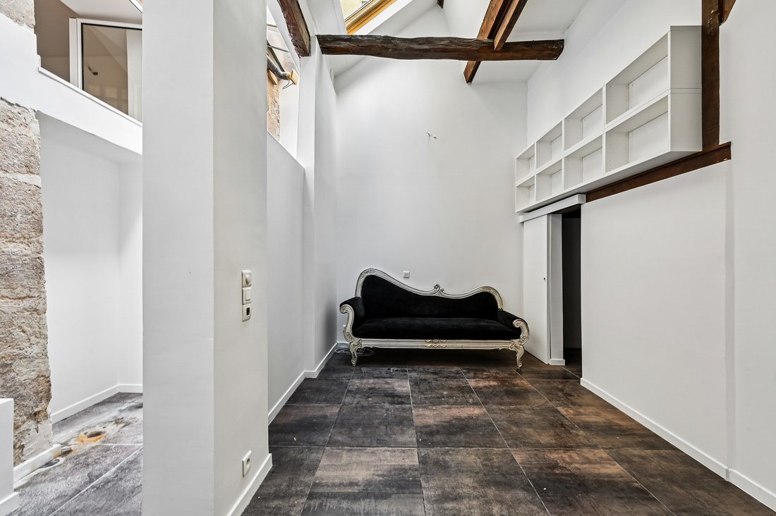 Apartment in Saint Germain l'Auxerrois, Paris 1er Arrondissement, Paris 3 - 19106425