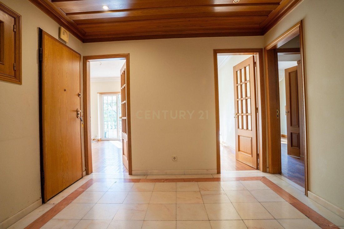 Apartment in Alvalade, Lisbon, Portugal 3 - 19107574