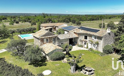 House in La Baume-de-Transit, Auvergne-Rhône-Alpes, France 1