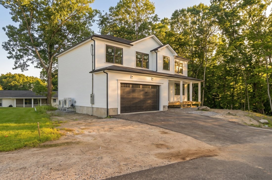 House in Cumberland, Rhode Island, United States 2 - 19108844